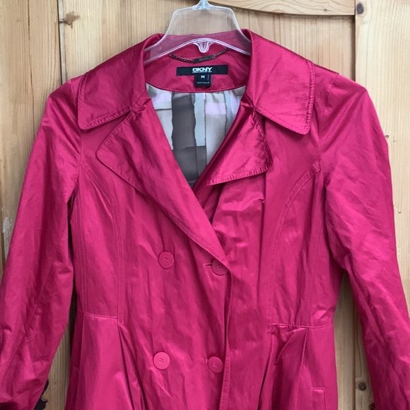 DKNY Hot 💕 Pink Magenta Barbiecore Trench Coat Jacket Watercolor Print Lined 💕 - Picture 2 of 16